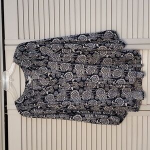 Crown & Ivy Rayon Navy Blue Camel Print Blouse, Size XXL